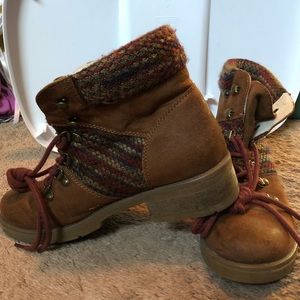 MERONA faux material boot